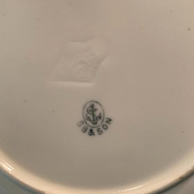 Lot 227 - Gorgeous Sampson Bridgwood & Son Set of Floral China