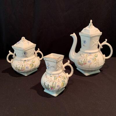Lot 227 - Gorgeous Sampson Bridgwood & Son Set of Floral China