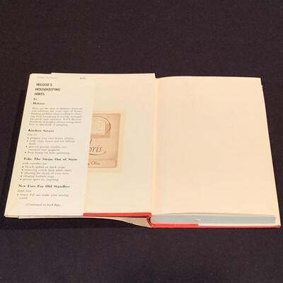 Lot 228 - Vintage Tupperware, Heloiseâ€™s Housekeeping and Kitchen Hints Books, and More