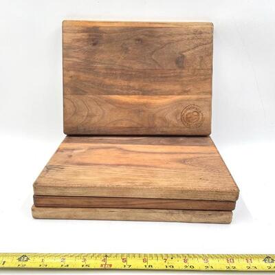 BRAUHAUS PRETZEL WOODEN CUTTING BOARDS SET OF 4