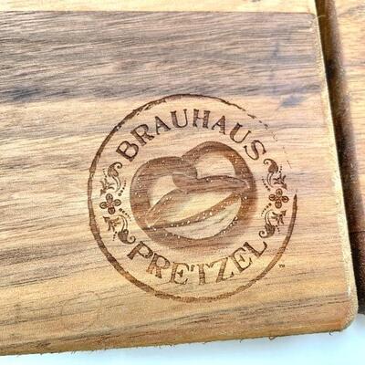 BRAUHAUS PRETZEL WOODEN CUTTING BOARDS SET OF 4