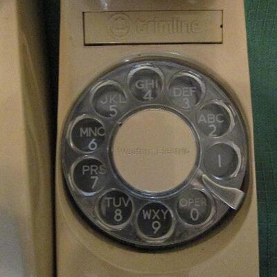 #13 Vintage Rotary Dial Trimline phone
