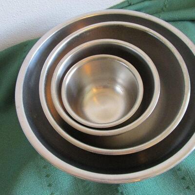 #60 Stainless Steel Bowls