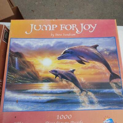 Puzzlele lot of 4