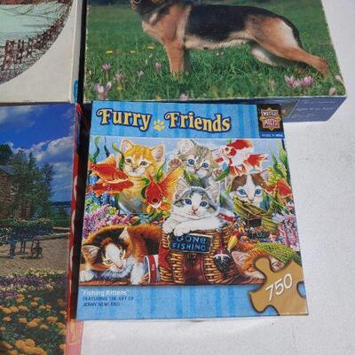 Puzzle lot of 4
