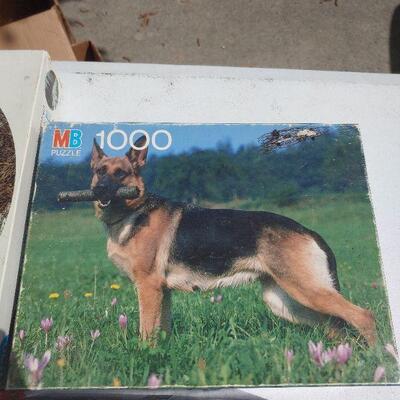 Puzzle lot of 4