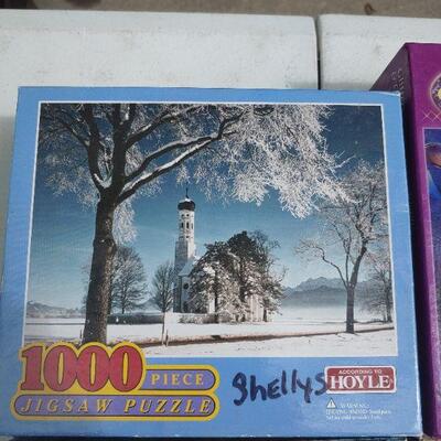 Puzzle lot of 4