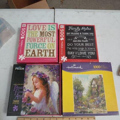 Puzzle lot of 4