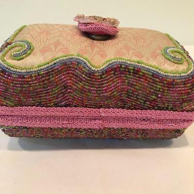 Lot 233 - Mary Frances Purse, Fascinator & Gloves