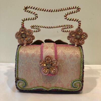 Lot 233 - Mary Frances Purse, Fascinator & Gloves