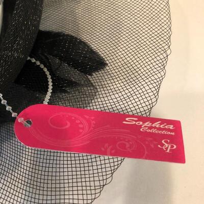 Lot 233 - Mary Frances Purse, Fascinator & Gloves
