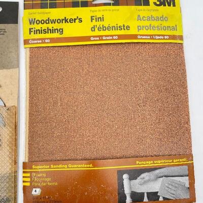 SAW BLADES AND SANDPAPER BUNDLE