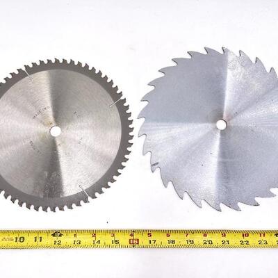 SAW BLADES AND SANDPAPER BUNDLE