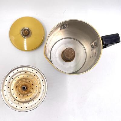 VINTAGE MONTGOMERY WARD â€œKAR N HOMEâ€ COFFEE TRAVEL KIT