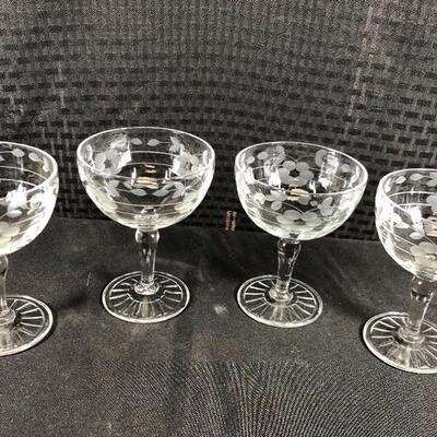 Set of 4 Vintage Floral Etched Champagne Glasses