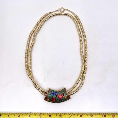 ORNATE FLORAL AND GOLD NECKLACE
