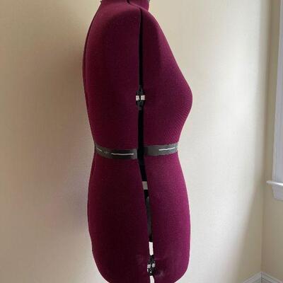 Lot 8 - Adjustable Female Dress Form by My Double