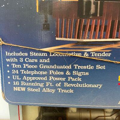 Lot 11 - Vintage Bachmanns Big Haulers Red Comet Electric Train Set With Box
