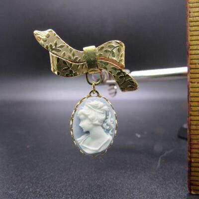 Pale Blue Cameo Pin Brooch in Gold Tone Setting