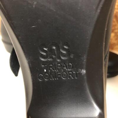 Lot 240 - Nine Pairs of Sz 8.5 Everyday Shoes