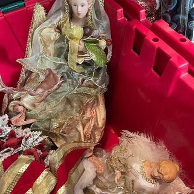 Lot 13 - Vintage Christmas Decor