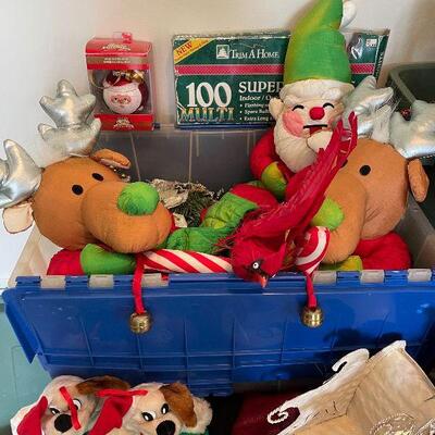 Lot 13 - Vintage Christmas Decor