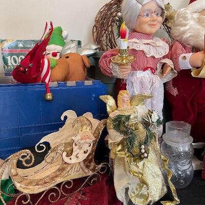 Lot 13 - Vintage Christmas Decor