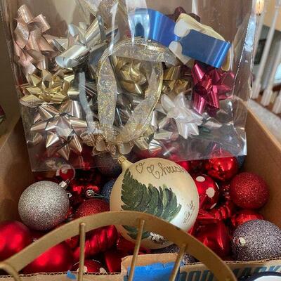 Lot 14 - Christmas Decor and More!
