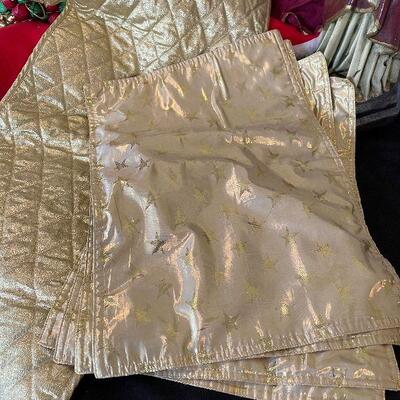 Lot 14 - Christmas Decor and More!
