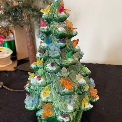 Lot 14 - Christmas Decor and More!