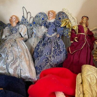Lot 14 - Christmas Decor and More!