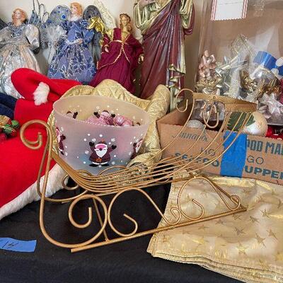 Lot 14 - Christmas Decor and More!