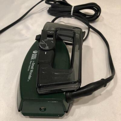 Lot 241 - Luggage & Travel Iron