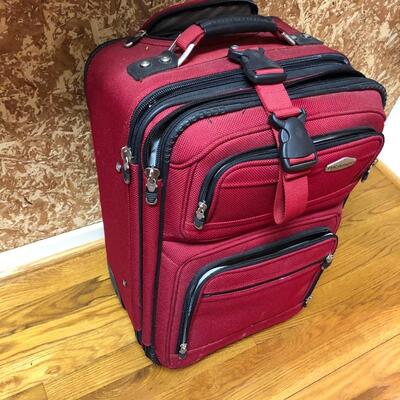 Lot 241 - Luggage & Travel Iron