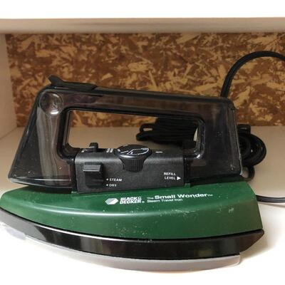 Lot 241 - Luggage & Travel Iron