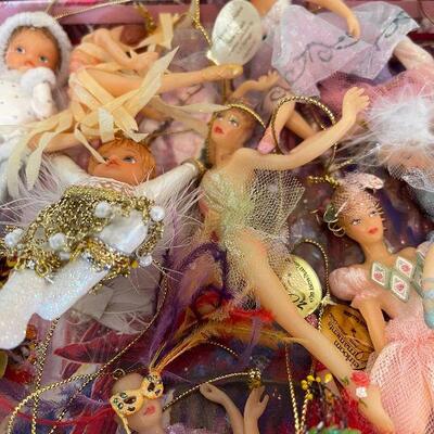 Lot 16 - Hand Crafted Ornaments from the Ashton Drake Galleries 