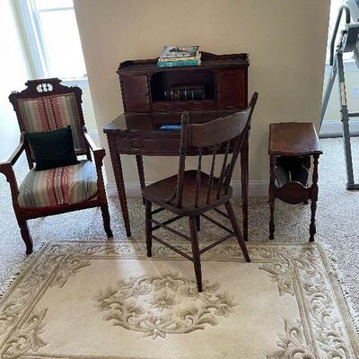 Lot 20 - Vintage Desk Ensemble