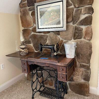 Lot 22 - Antique Minnesota Sewing Machine Ensemble
