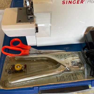 Lot 25 - Singer ProFinish Serger and Supplies