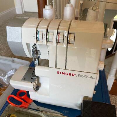 Lot 25 - Singer ProFinish Serger and Supplies