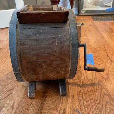 Lot 31 - Antique Home Decor