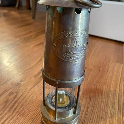 Lot 31 - Antique Home Decor