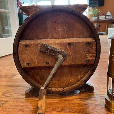 Lot 31 - Antique Home Decor
