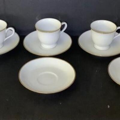A1021 Noritake Contemporary Fine China Demitasse Cups with Saucers