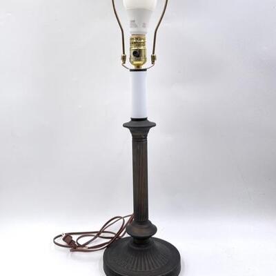 VINTAGE-STYLE LAMP BASE