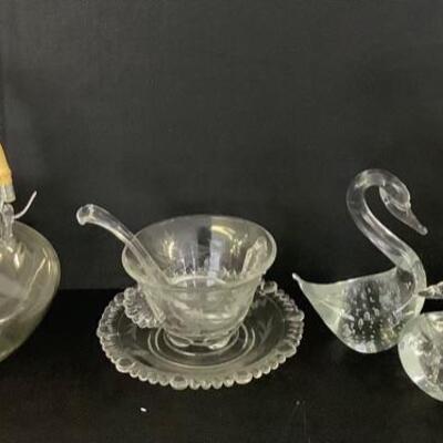 A1025 Assorted Glass Lot