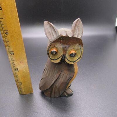 Small Vintage Carved Wood Owl Figurine