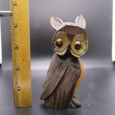 Small Vintage Carved Wood Owl Figurine