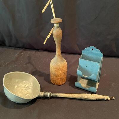 Lot 248 - Vintage Farmhouse Decor