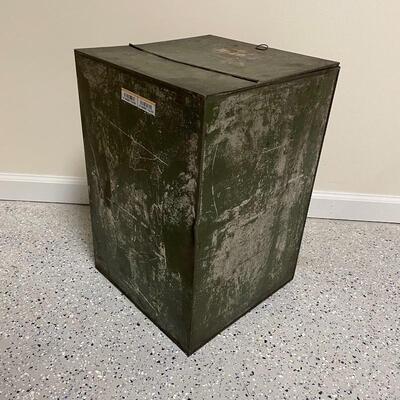 Lot 253 - Vintage Boxes & Sign Replica